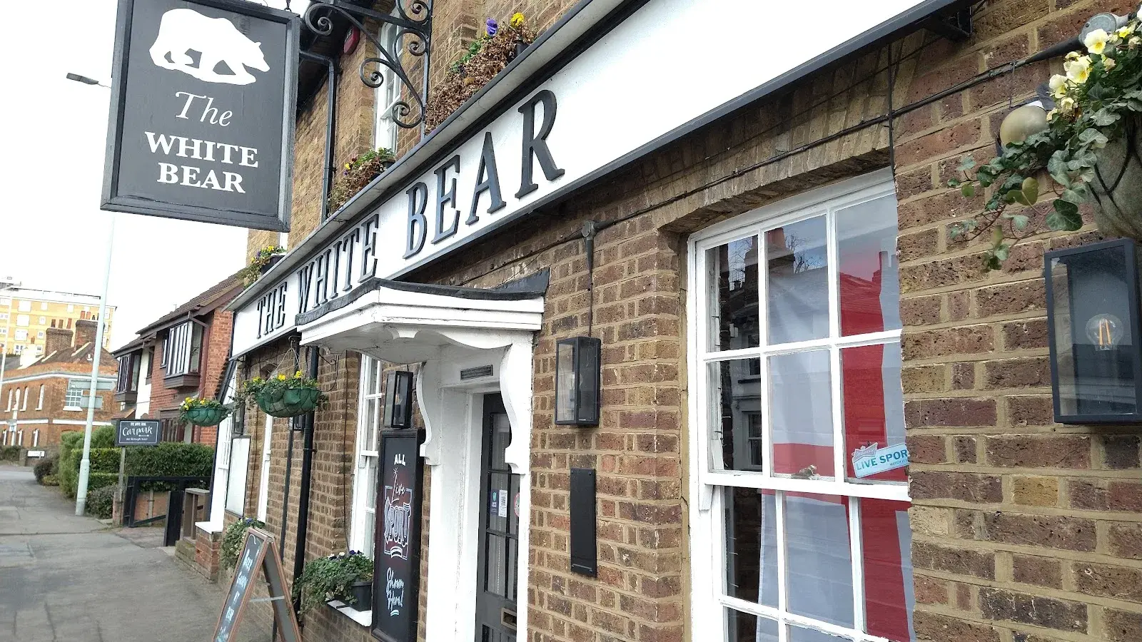The White Bear, Broxbourne