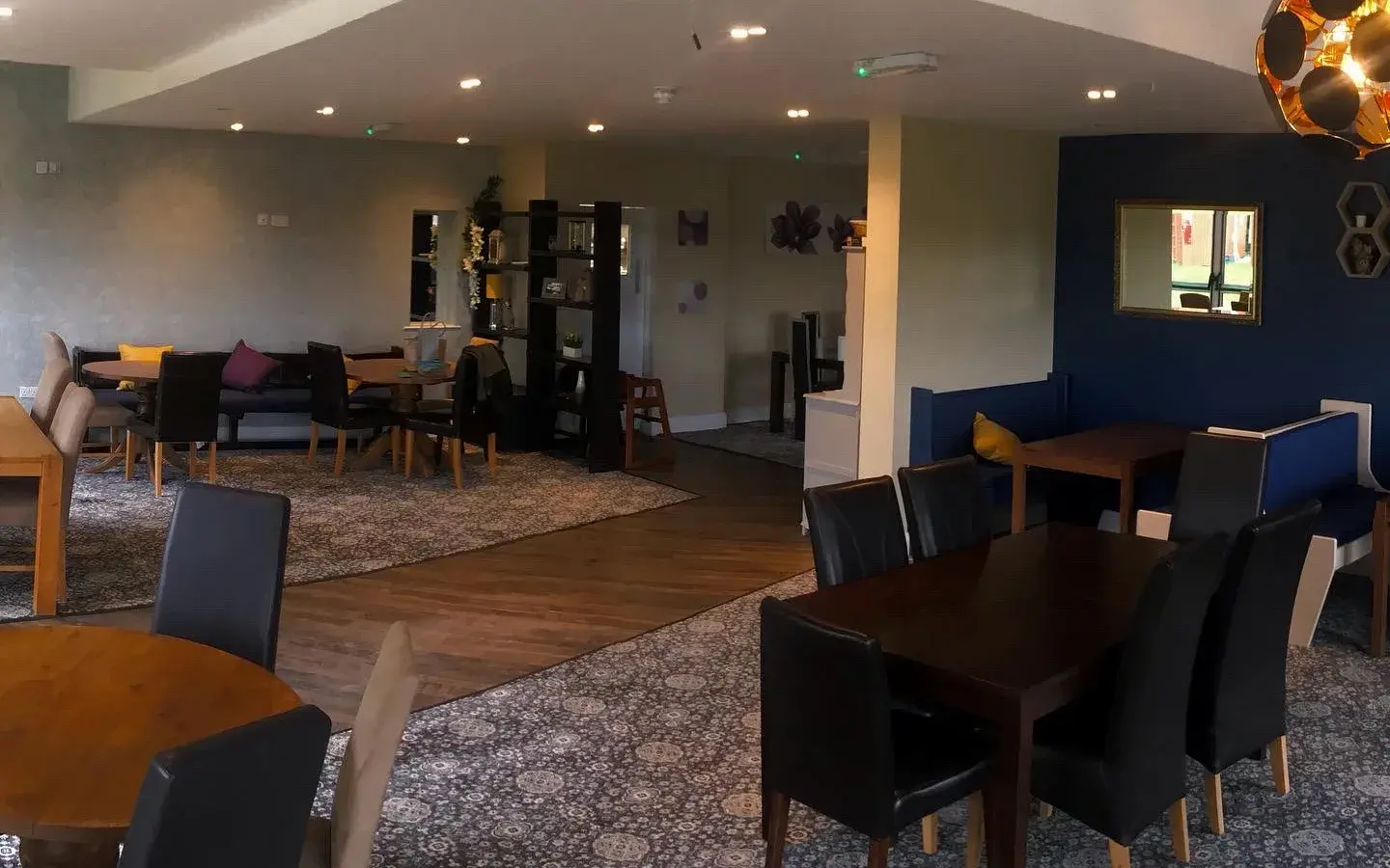 The Beehive Public House