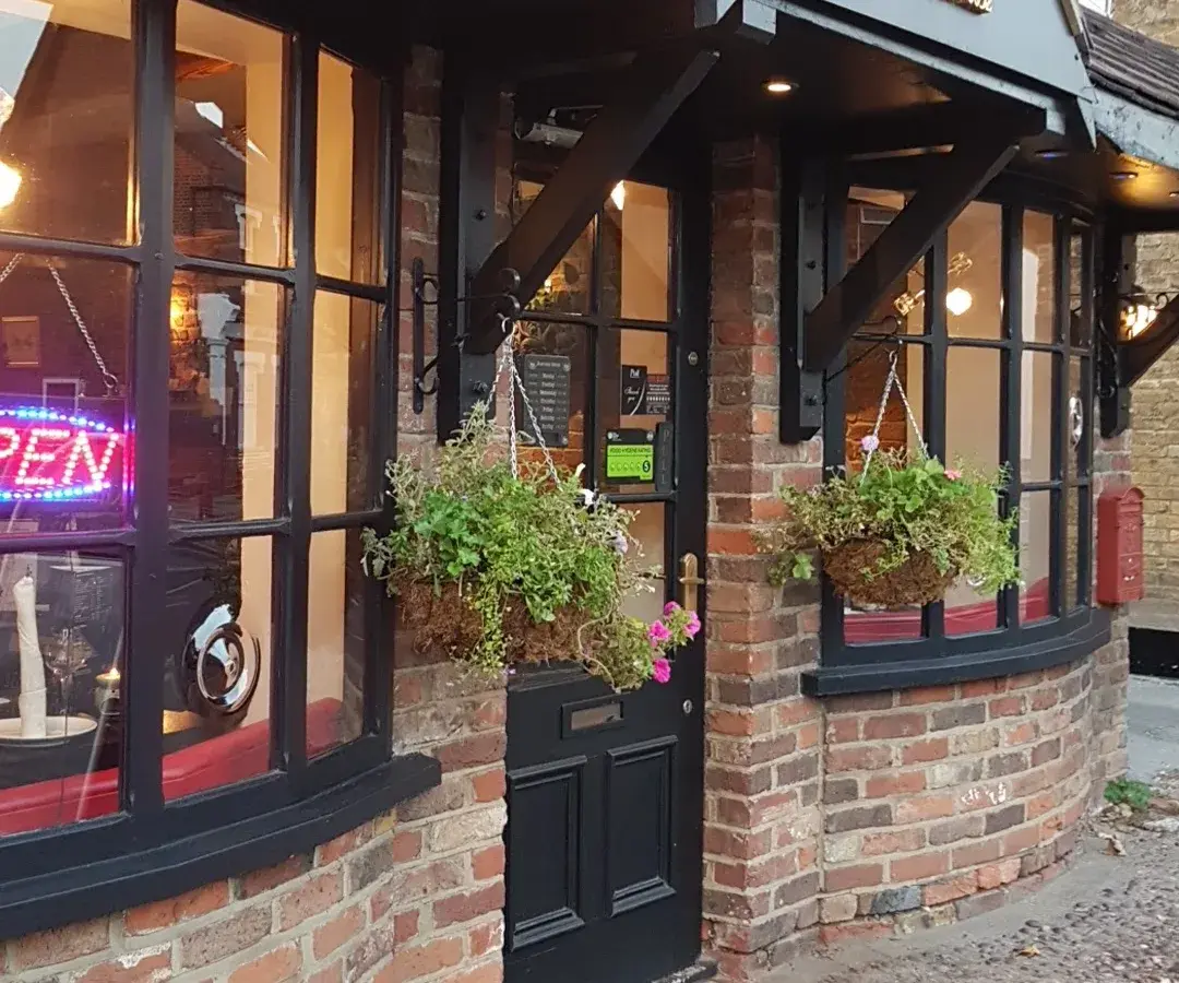 Khunnai Thai & Japanese Sushi Bar Restaurant
