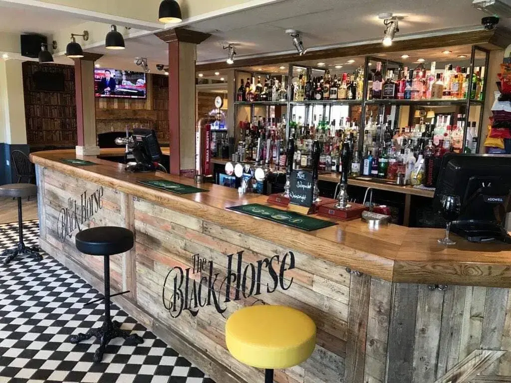 The Black Horse Tring