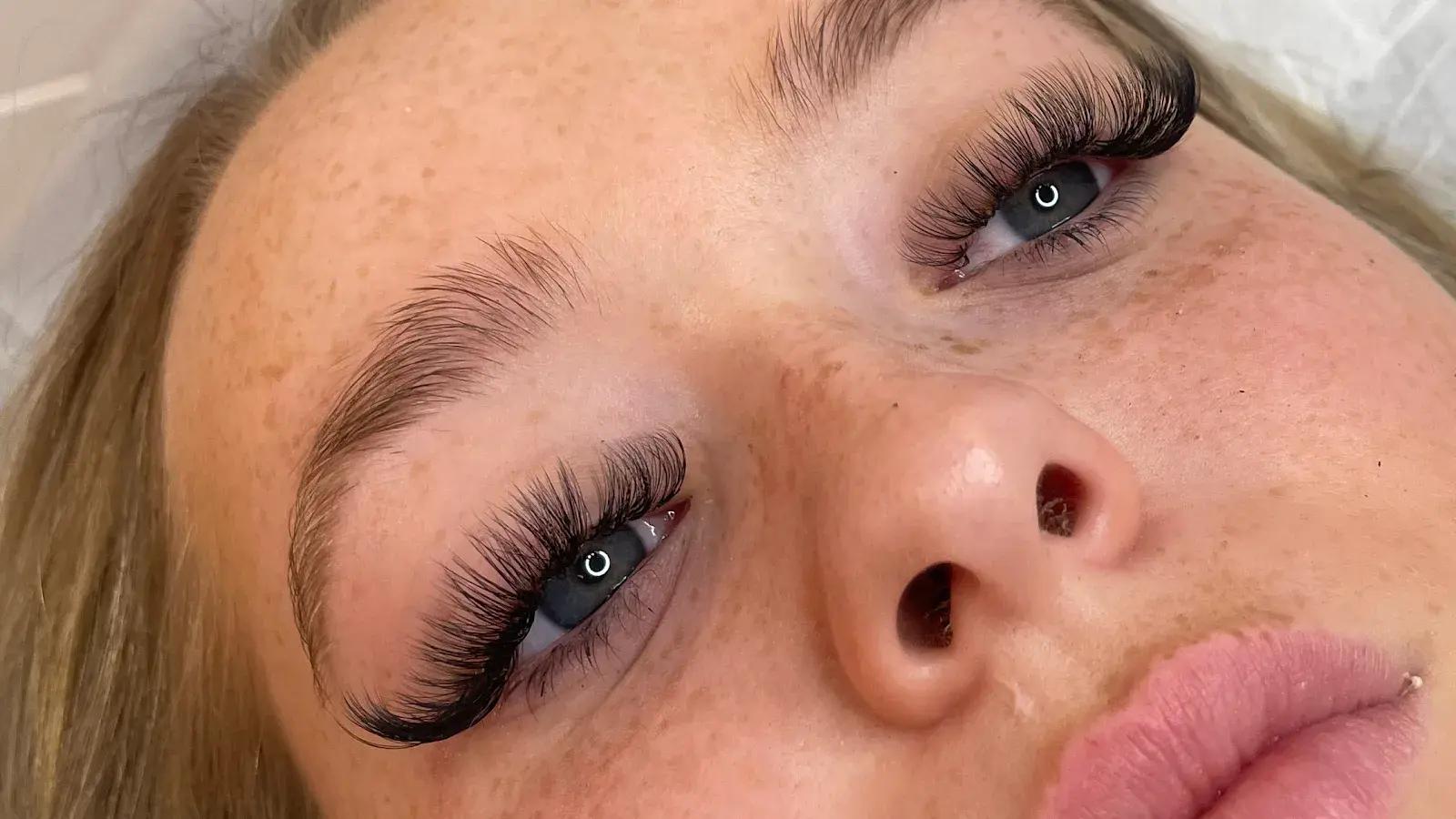 Belleza - BIAB Nails, Brows and Eyelash Extensions in Stevenage