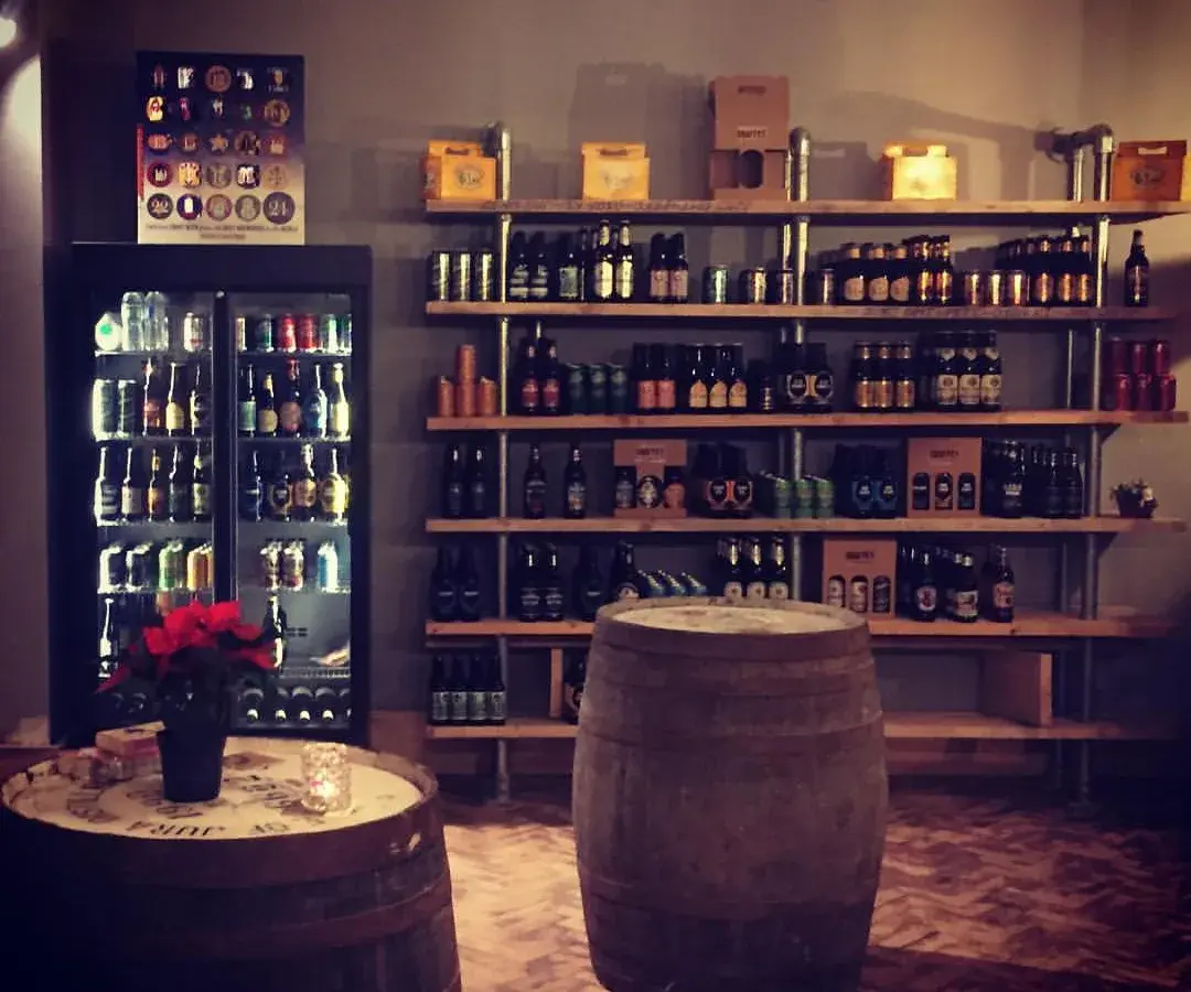 CRAFTY'S BEER SHOP