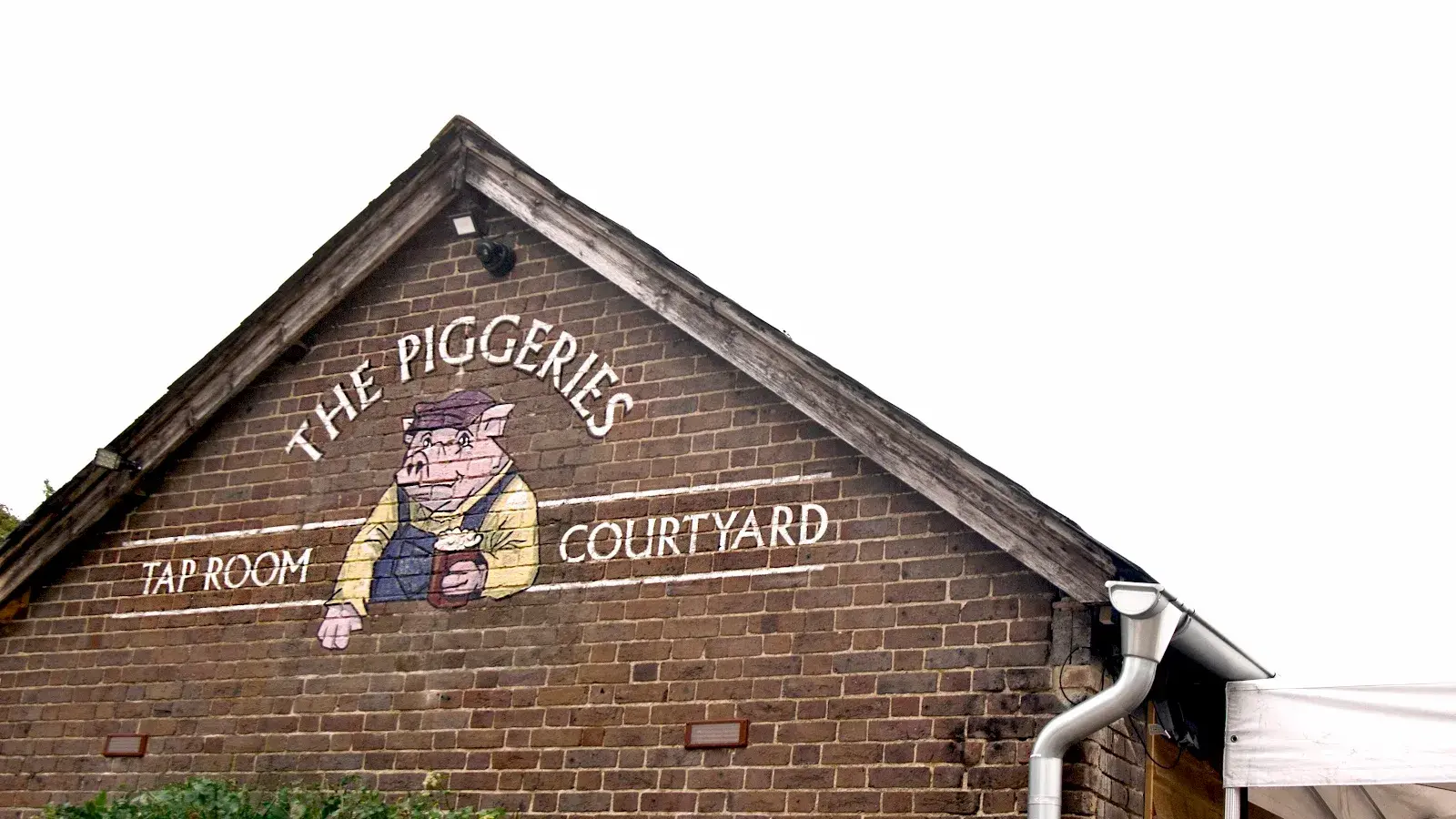 The Piggeries Taproom and Courtyard