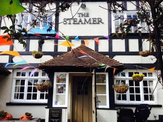 The Steamer Pub