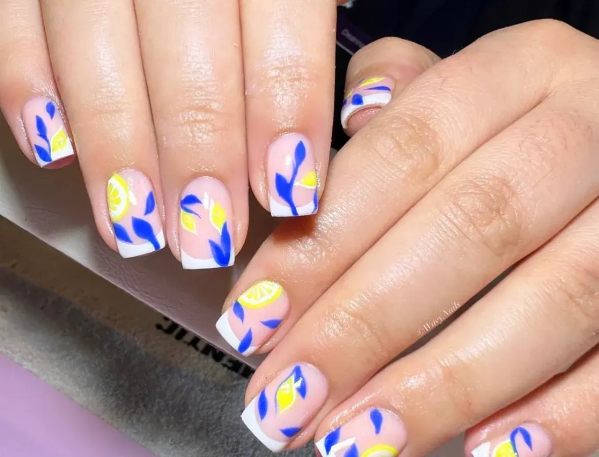 Wavy Nails