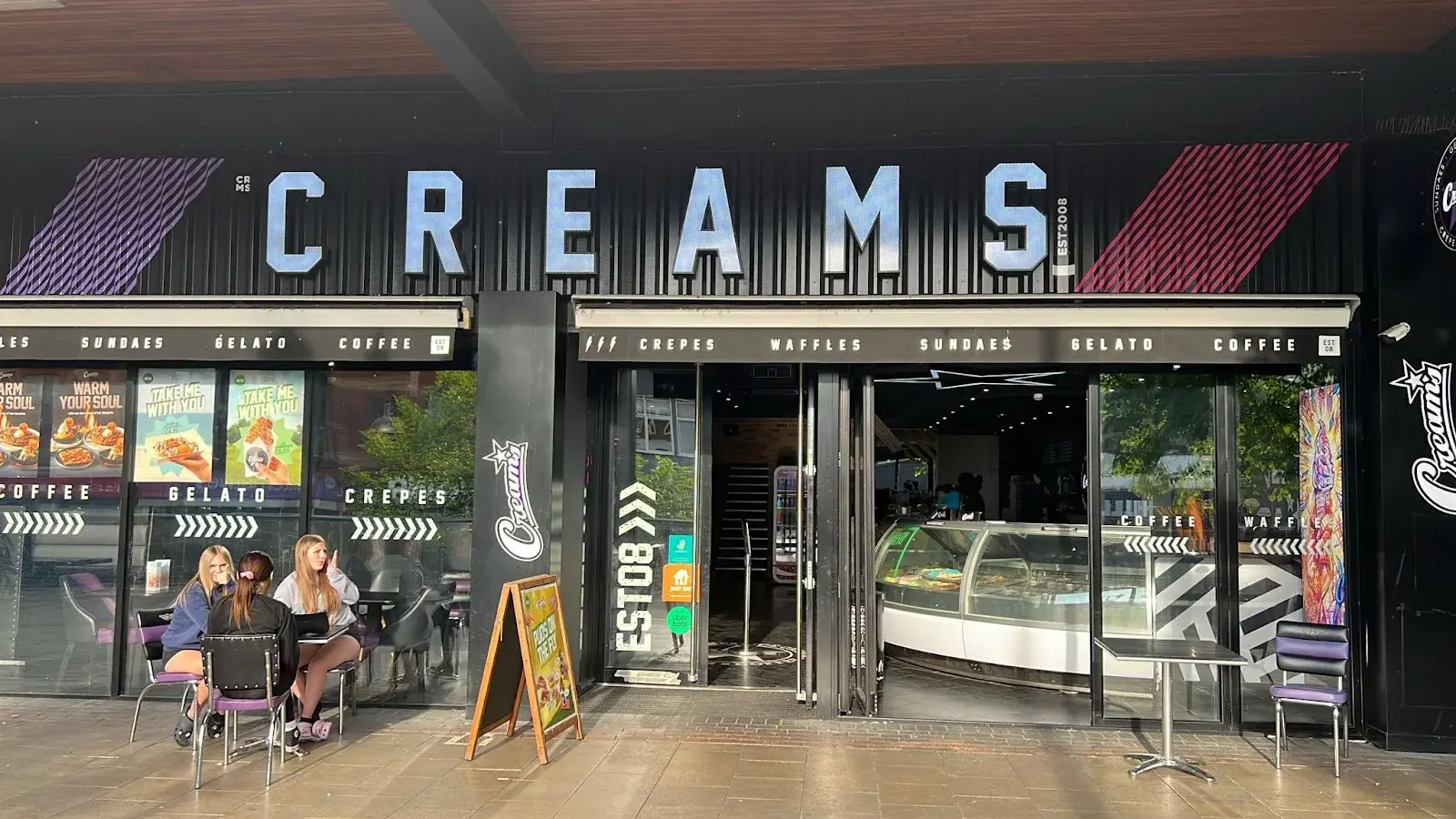 Creams Cafe