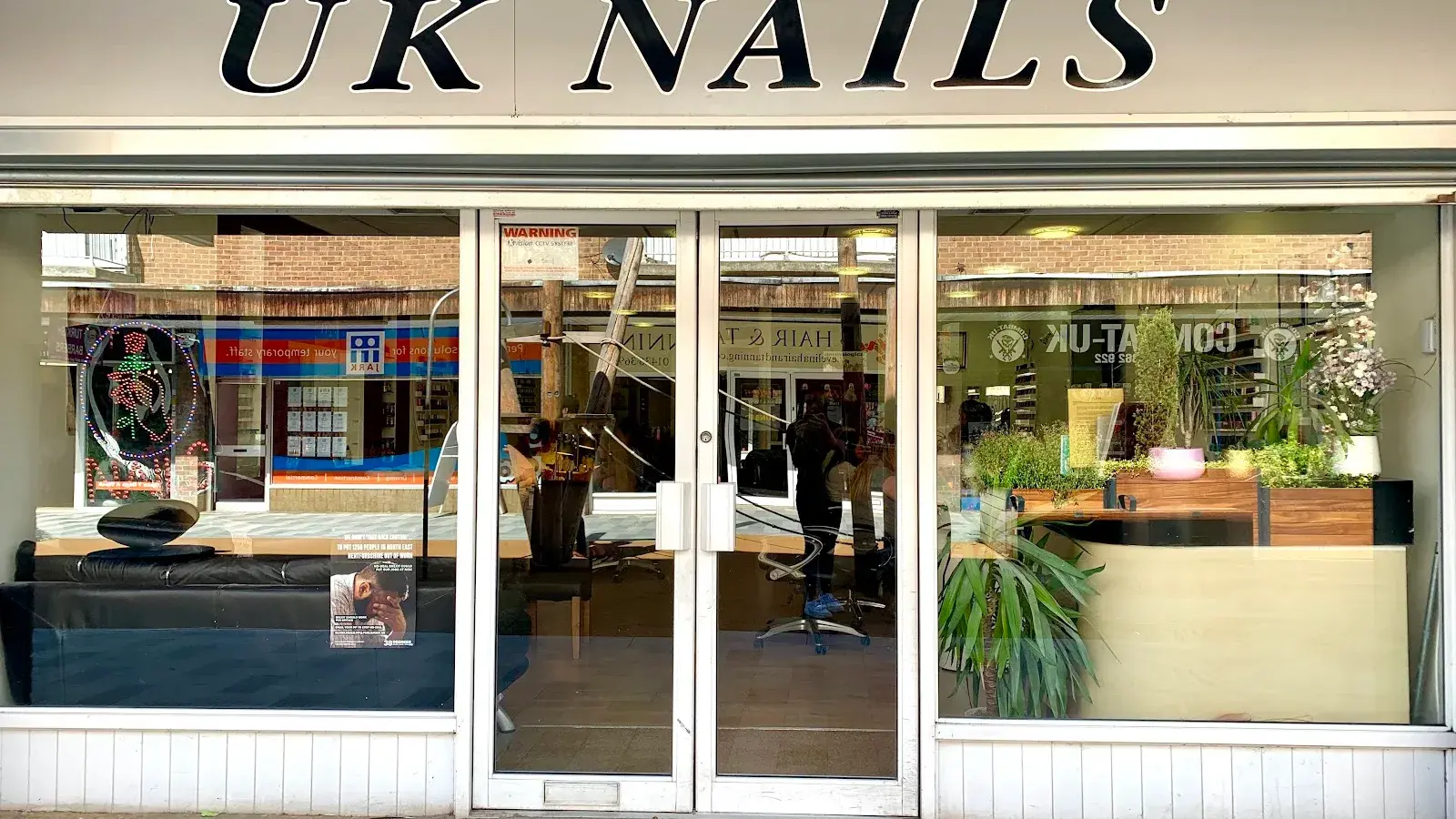 UK Nails