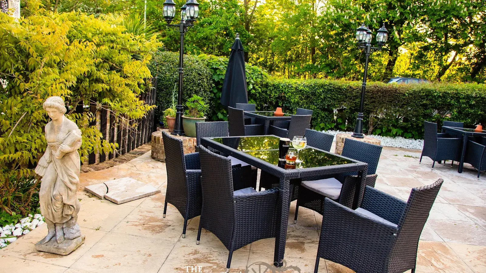 Waggon & Horses Pub | Beer Garden | Elstree, Radlett, Borehamwood